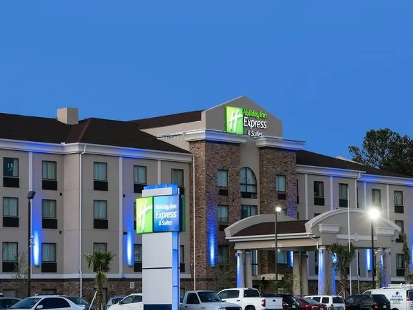 Holiday Inn Express & Suites Houston North - IAH Area