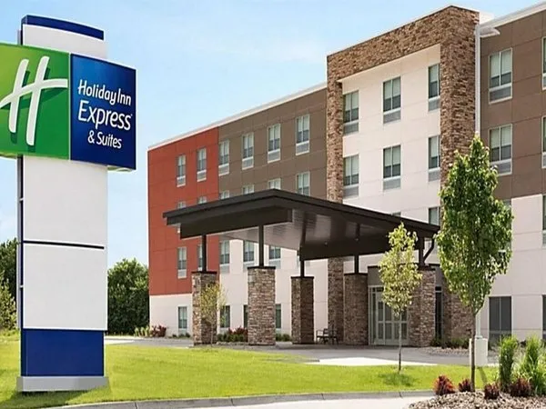 Holiday Inn Express & Suites Huntsville - Space Center