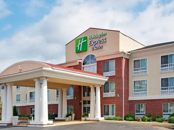 Holiday Inn Express & Suites Natchitoches