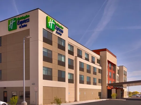 Holiday Inn Express & Suites Phoenix West Buckeye