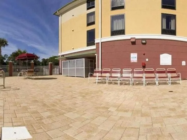 Holiday Inn Express & Suites Port Richey