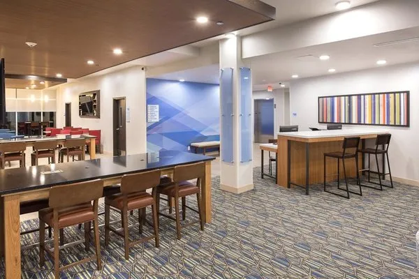 Holiday Inn Express & Suites Rapid City - Rushmore South