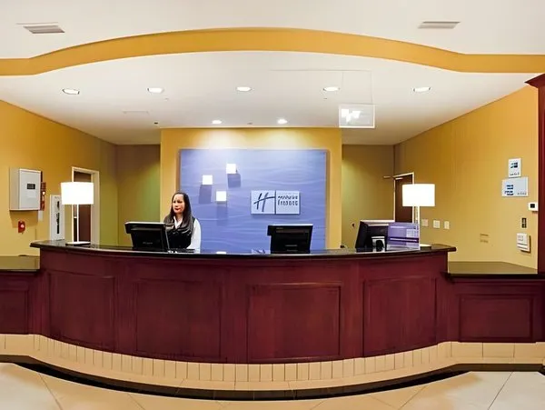 Holiday Inn Express & Suites Reno Airport