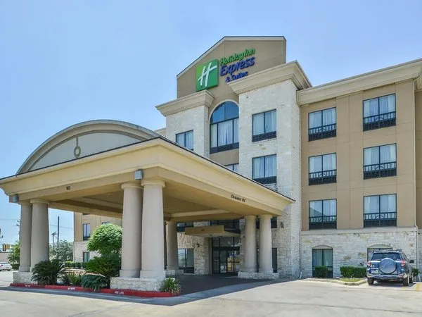 Holiday Inn Express & Suites San Antonio NW-Medical Area