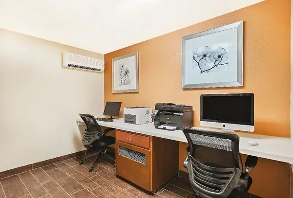 Holiday Inn Express & Suites San Jose - Morgan Hill