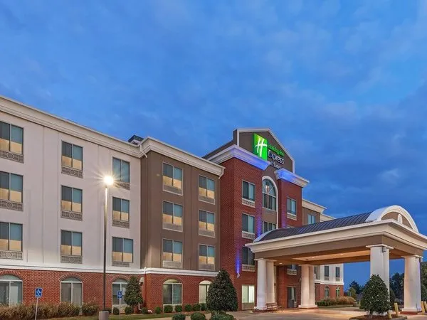 Holiday Inn Express & Suites Shreveport - West