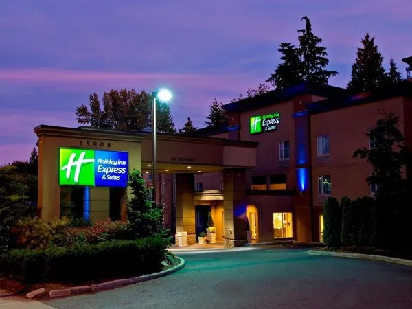 Holiday Inn Express & Suites Surrey
