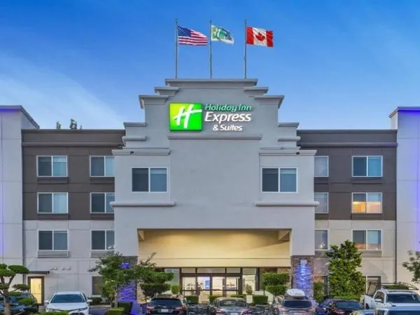 Holiday Inn Express & Suites Tacoma