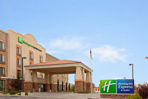 Holiday Inn Express & Suites Twentynine Palms Joshua Tree
