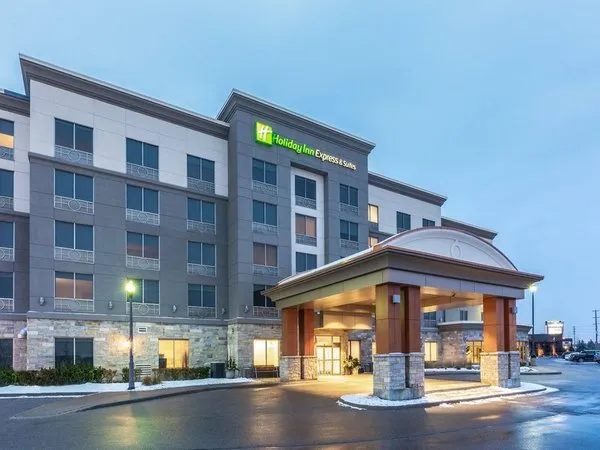 Holiday Inn Express & Suites Vaughan-Southwest