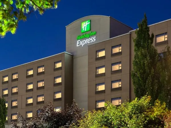 Holiday Inn Express Vancouver Airport - Richmond