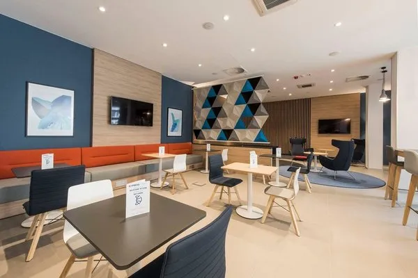 Holiday Inn Express Warsaw - Mokotow