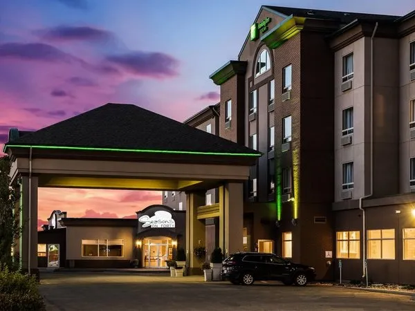 Holiday Inn Hotel & Suites Grande Prairie-Conference Ctr