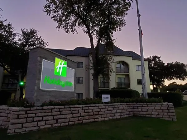 Holiday Inn Las Colinas
