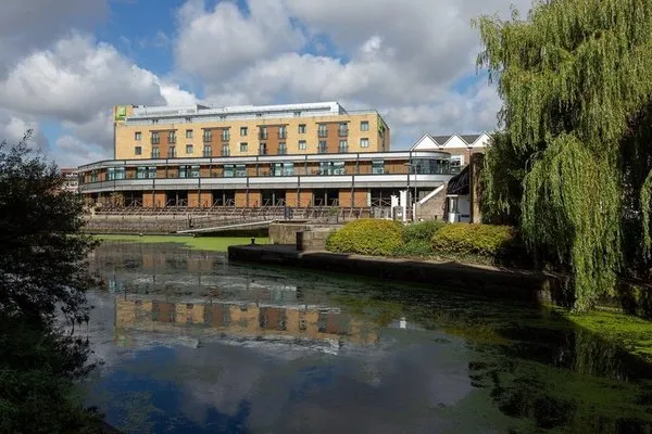 Holiday Inn London-Brentford Lock