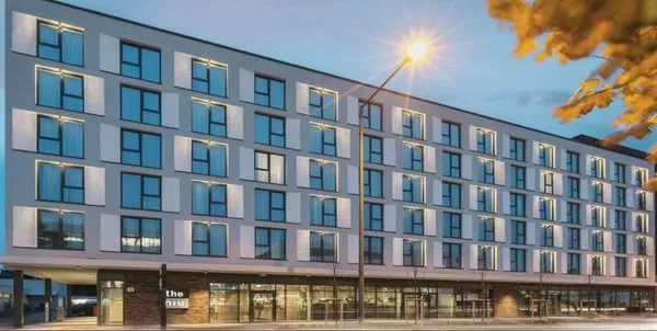 Holiday Inn - the niu, Cure Erlangen