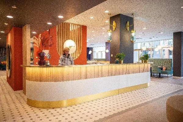 Holiday Inn - the niu, Flower Konstanz