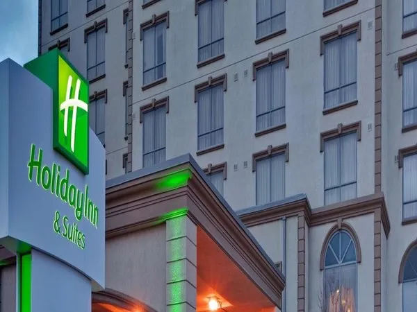 Holiday Inn & Suites Mississauga West - Meadowvale