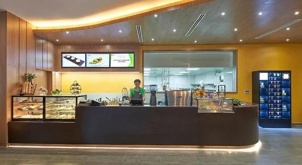 Holiday Inn & Suites Saigon Airport