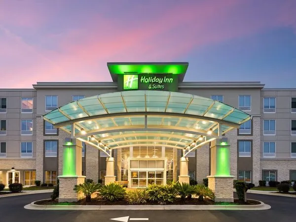 Holiday Inn & Suites Savannah Airport - Pooler