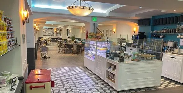 Hollywood Hotel