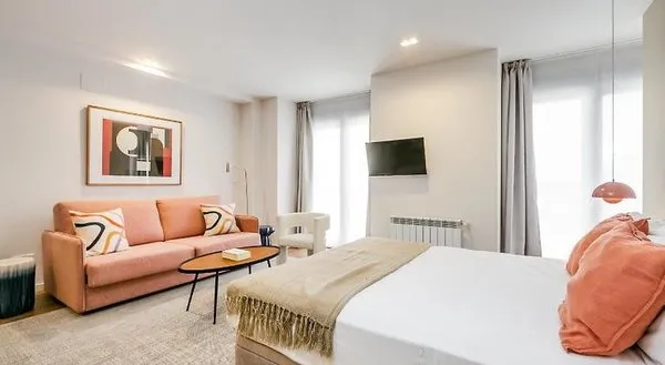 Home Art Apartments Salamanca