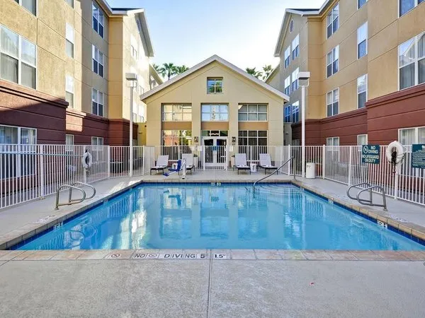 Homewood Suites by Hilton Phoenix-Biltmore