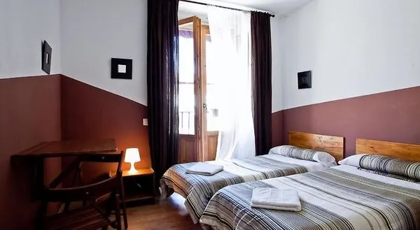 Hostal La Casa de La Plaza