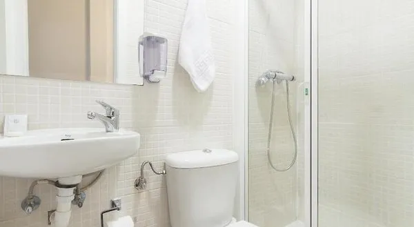 Hostal Madrid Gran Via 63