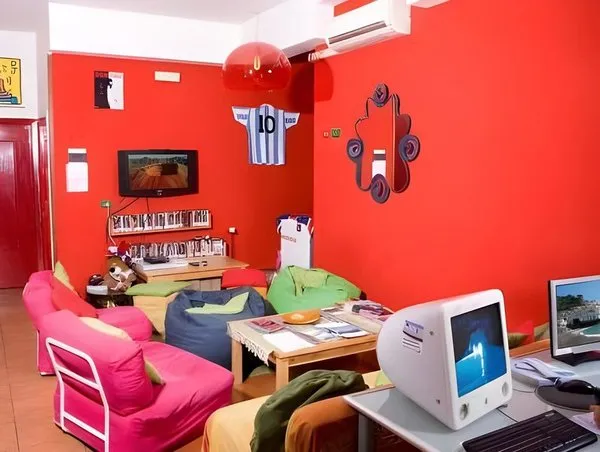 Hostel of the Sun