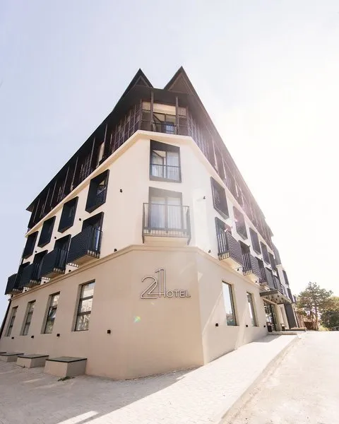 Hotel 21