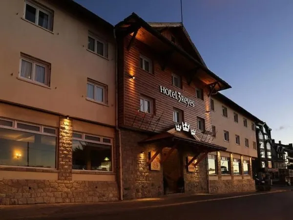 Hotel 3 Reyes