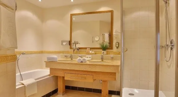 Hotel 3 Sonnen