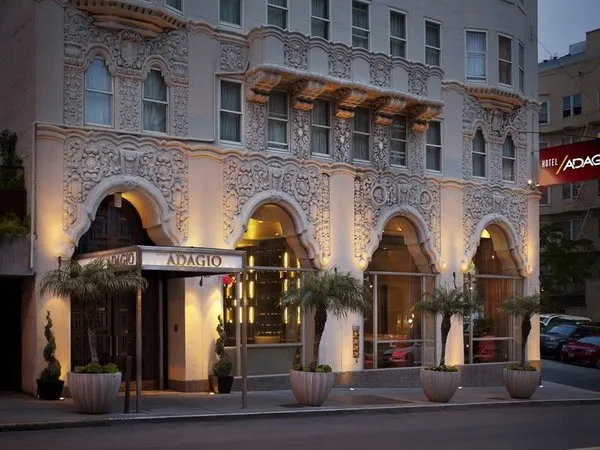 Hotel Adagio, Autograph Collection