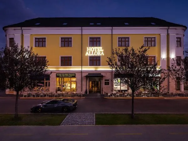 Hotel Allora