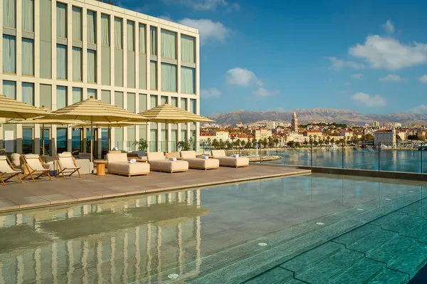 Hotel Ambasador