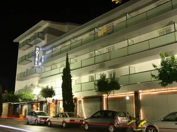 Hotel Astari