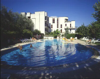 Hotel Bristol