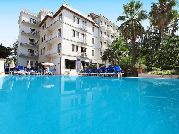 Hotel Caravel