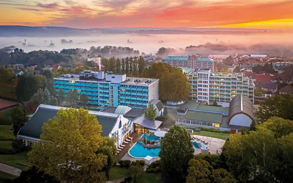 Hotel Carbona Thermal Spa