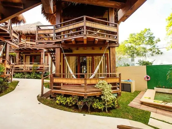 Hotel Carolina