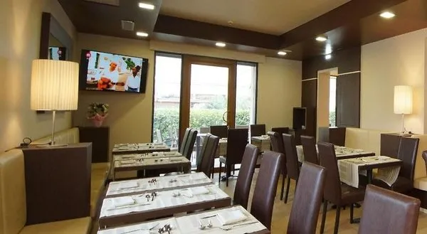 Hotel Clarin 14