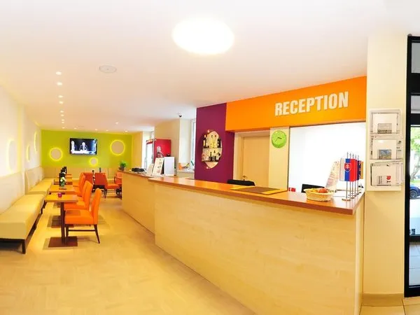 Hotel Color