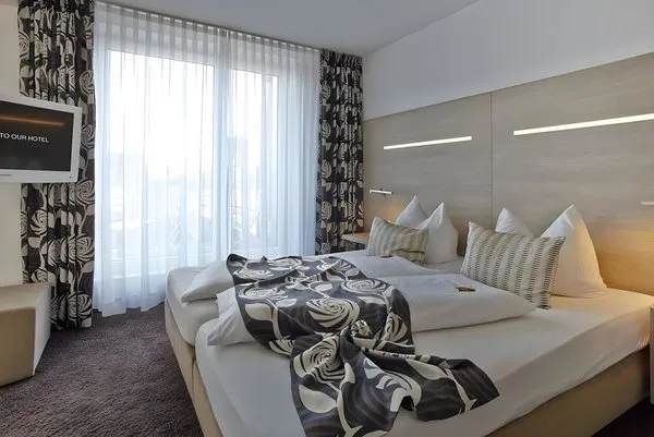 Hotel Demas City