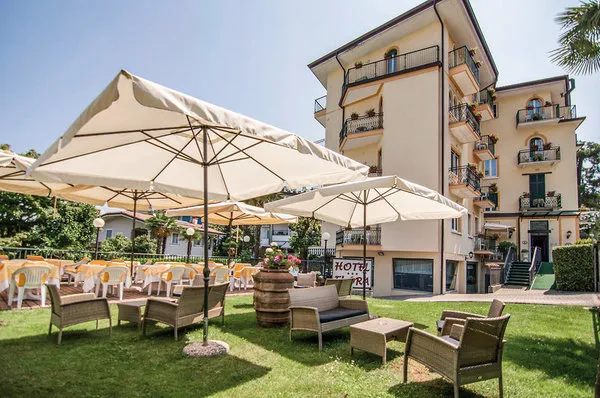Hotel Flora Stresa