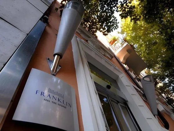Hotel Franklin Feel The Sound