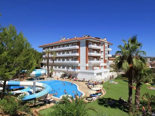 Hotel Garbí Park