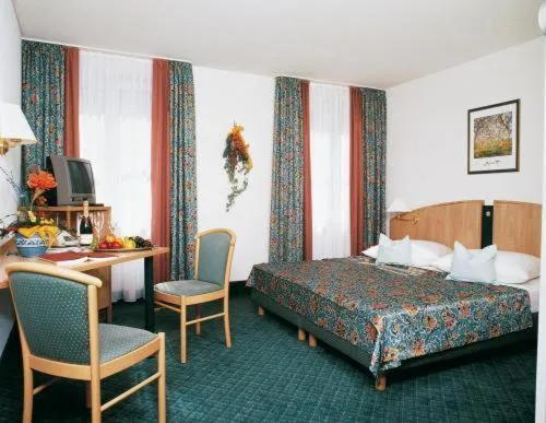 Hotel Garni Am Ellinger Tor