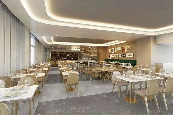 Hotel Giralda Center