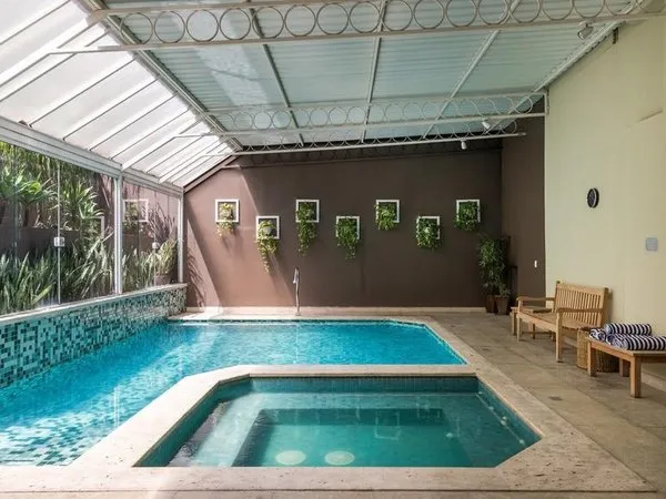 Hotel Heritage Comfort Inn